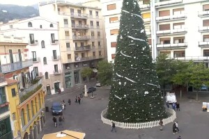 Площадь Портанова (Piazza Portanova), Салерно, Италия - веб камера