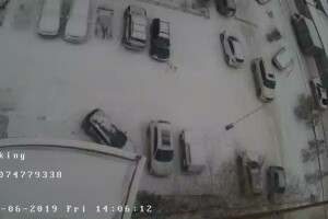Паркинг во дворе, Нур-Султан, Казахстан - веб камера