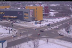 Перекресток улиц Пархоменко и Серова, Нижний Тагил - веб камера