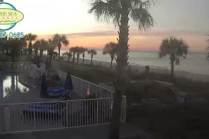 Пляж из гриль-бара Barefoot On The Beach, Панама-Сити-Бич, Флорида - веб камера