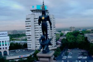 Площадь Республики, Алматы, Казахстан - веб камера