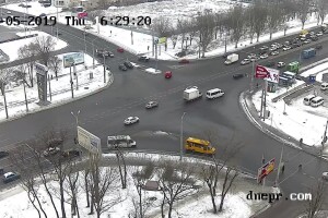 Перекресток Запорожского шоссе и улицы Паникахи, Днепр, Украина - веб камера