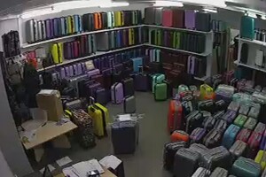 Шоурум магазина чемоданов, Москва - веб камера