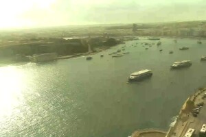 Валлетта из отеля Fortina Spa Resort, Слима, Мальта - веб камера