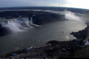 Ниагарский водопад из отеля Sheraton At The Falls, Ниагара-Фолс, Канада - веб камера