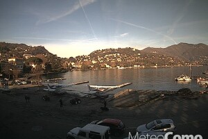 Набережная озера Комо, Италия - веб камера