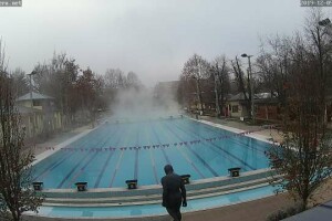 Вид на бассейн, Ходмезёвашархей, Венгрия - веб камера