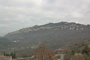 Панорамный вид на горы, Сан-Марино - веб камера