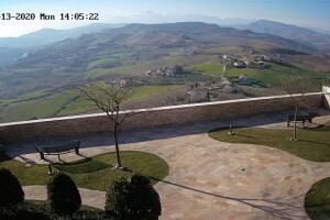 Вид на горы Монти Сибиллини, Италия - веб камера
